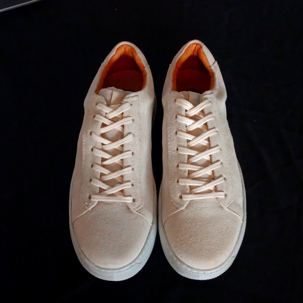 Driver club USA CREME swayed luxury sneaker brand new open box size 7